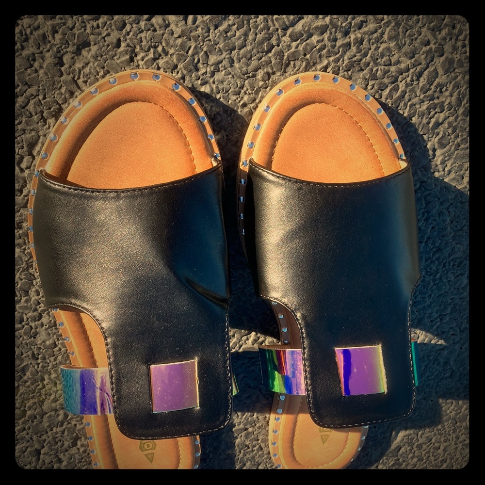 Sandles